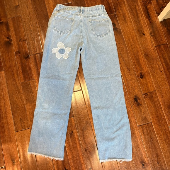 Denim Floral Appliquéd Jeans Raw Hem - Picture 2 of 12